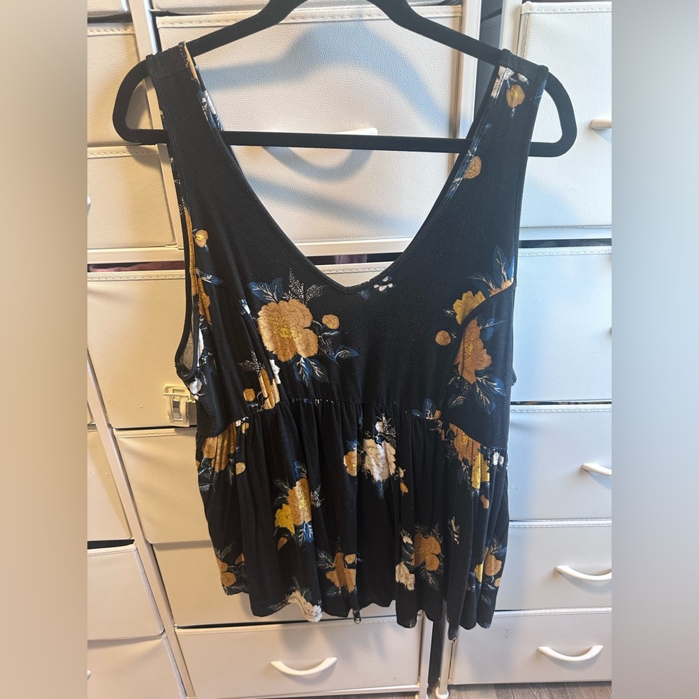Torrid Black and Gold Floral Tank Top